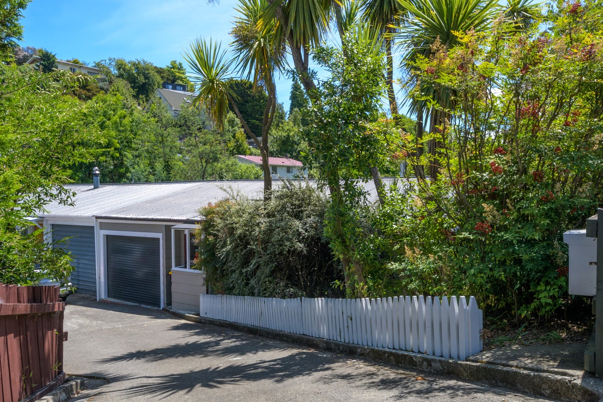 22A TUCKETT PLACE, Enner Glynn, NELSON - Carousel 15