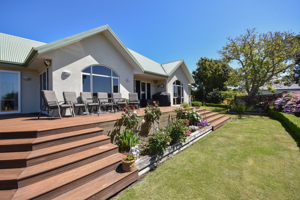 27 Bute Street, Palmerston - Carousel 29