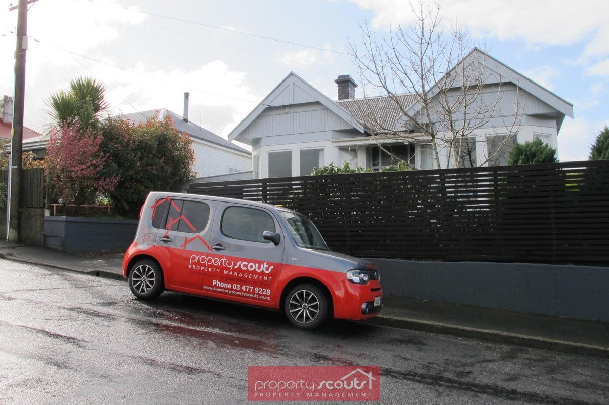 32 Beresford Street, Kaikorai, Dunedin - Carousel 1