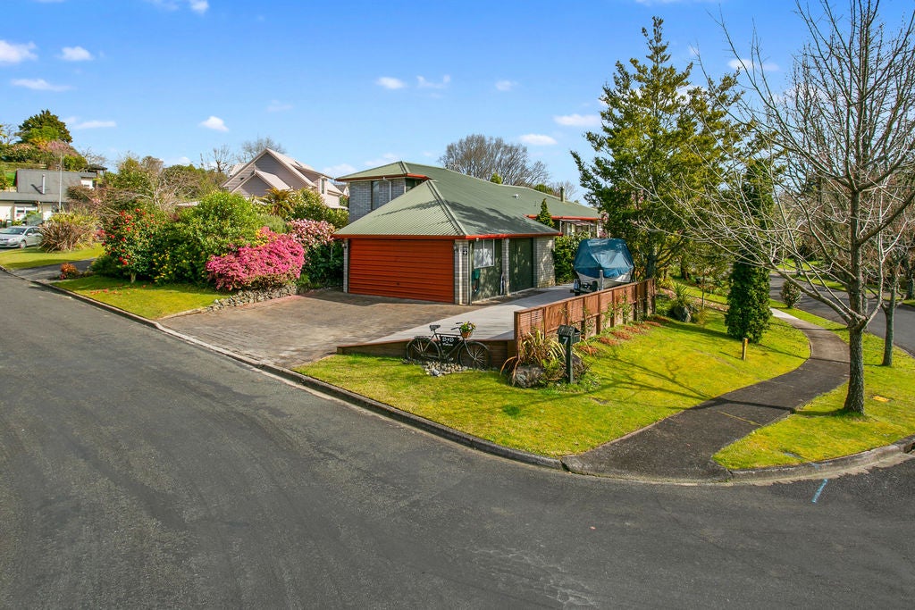 7 Marlowe Drive, Leamington, Cambridge - Carousel 18