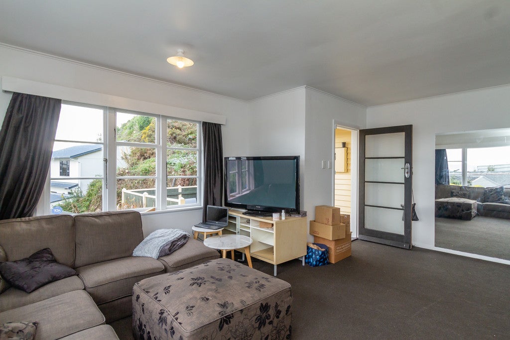 98 Gracefield Road, Gracefield, Lower Hutt - Carousel 2