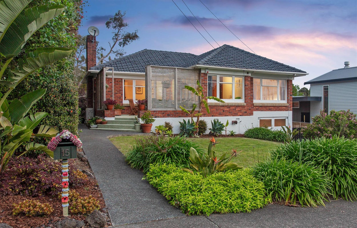 15 Athlone Road, Glendowie, Auckland - Carousel 1