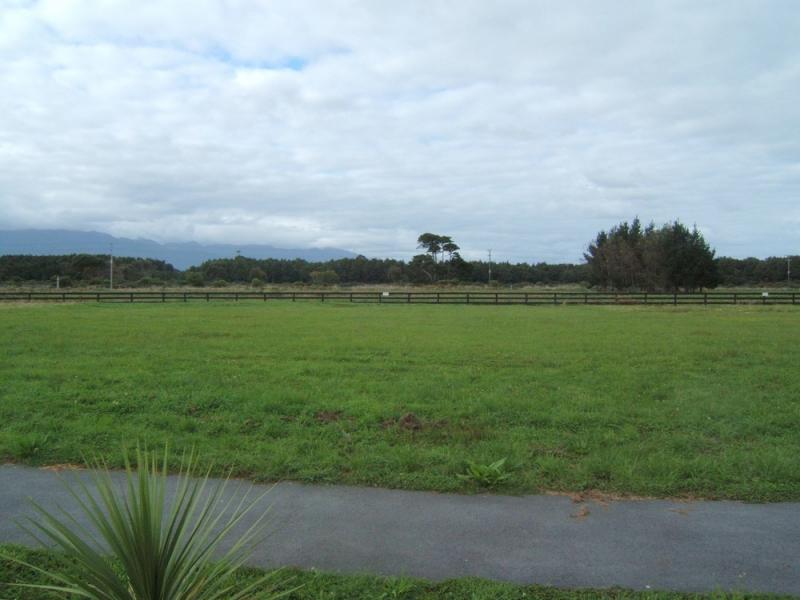 7 Elley Drive, Carters Beach, Westport - Carousel 2