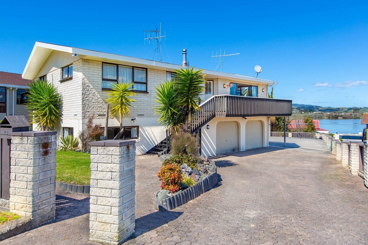 22 Lakeview Terrace, Huntly, Huntly - Carousel 35