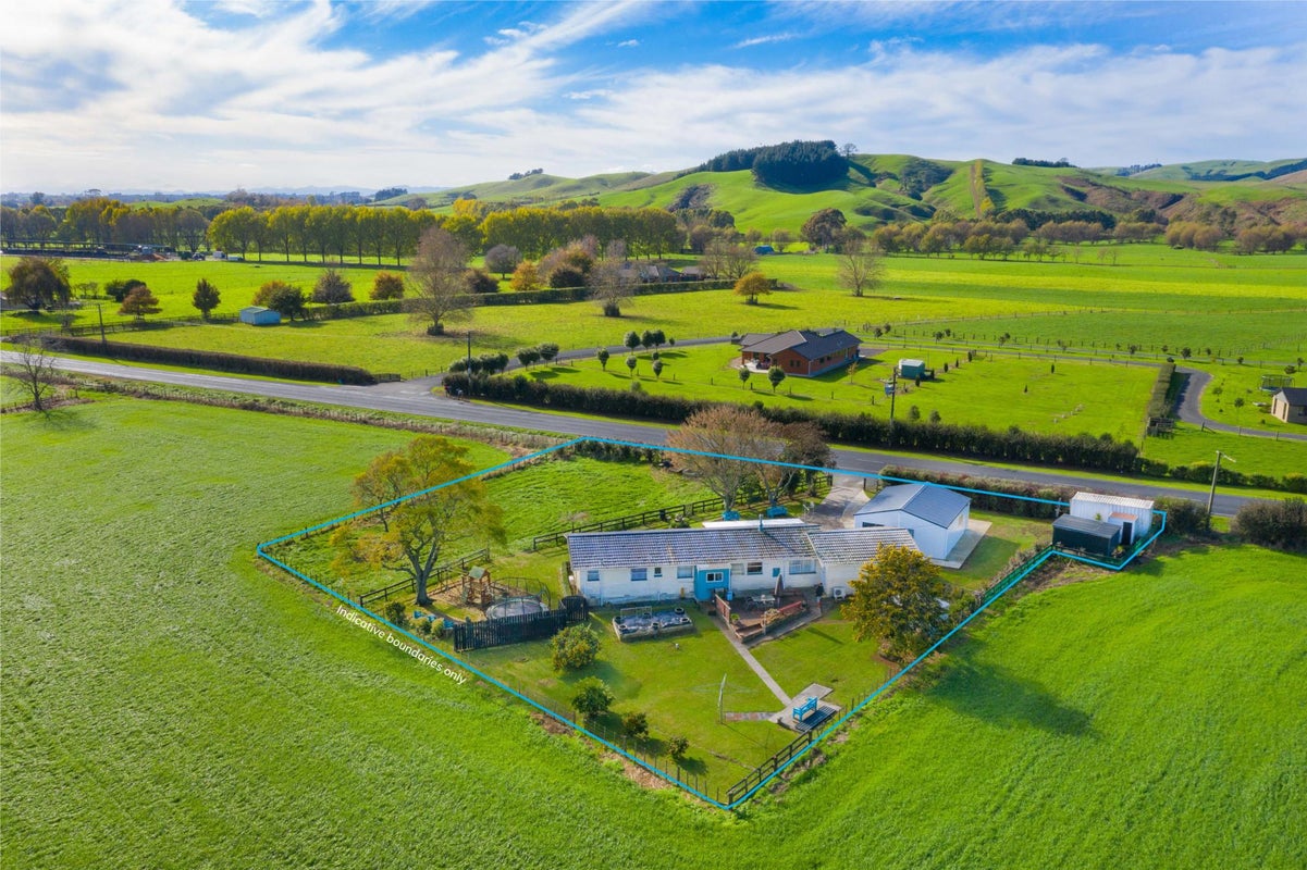 1569 Tauwhare Road, Eureka - Carousel 2