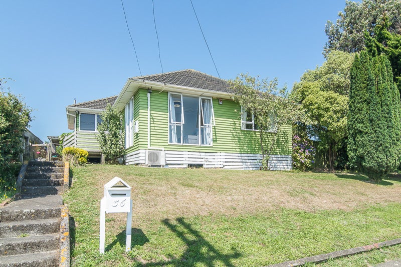 36 Gloucester Street, Cannons Creek, Porirua - Carousel 1