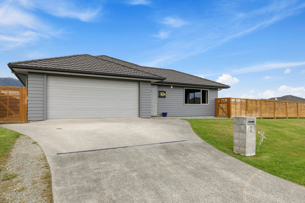 2 Diamond Grove, Brown Owl, Upper Hutt - Carousel 20