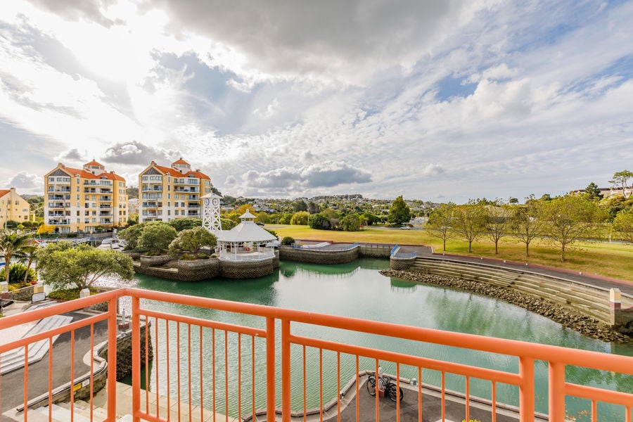 164 Harbour Village Drive, GULF HARBOUR, WHANGAPARAOA - Carousel 1