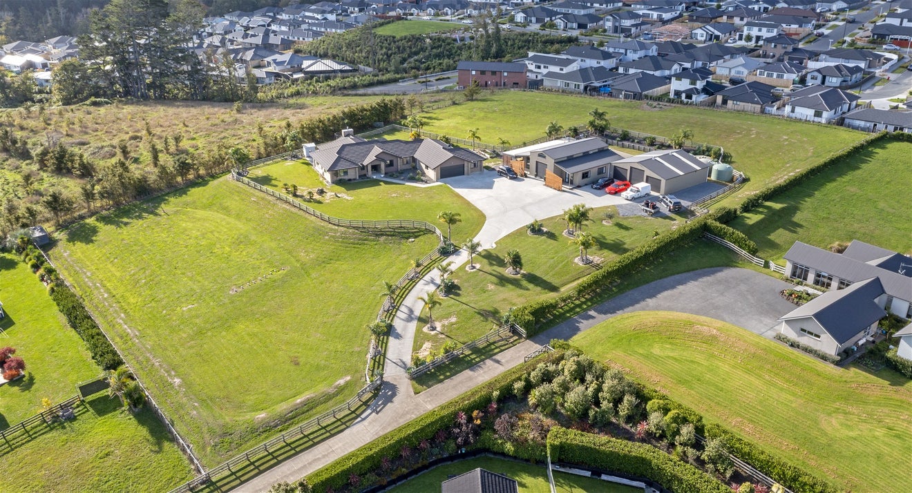 73C Oraha Road, Kumeu - Carousel 1