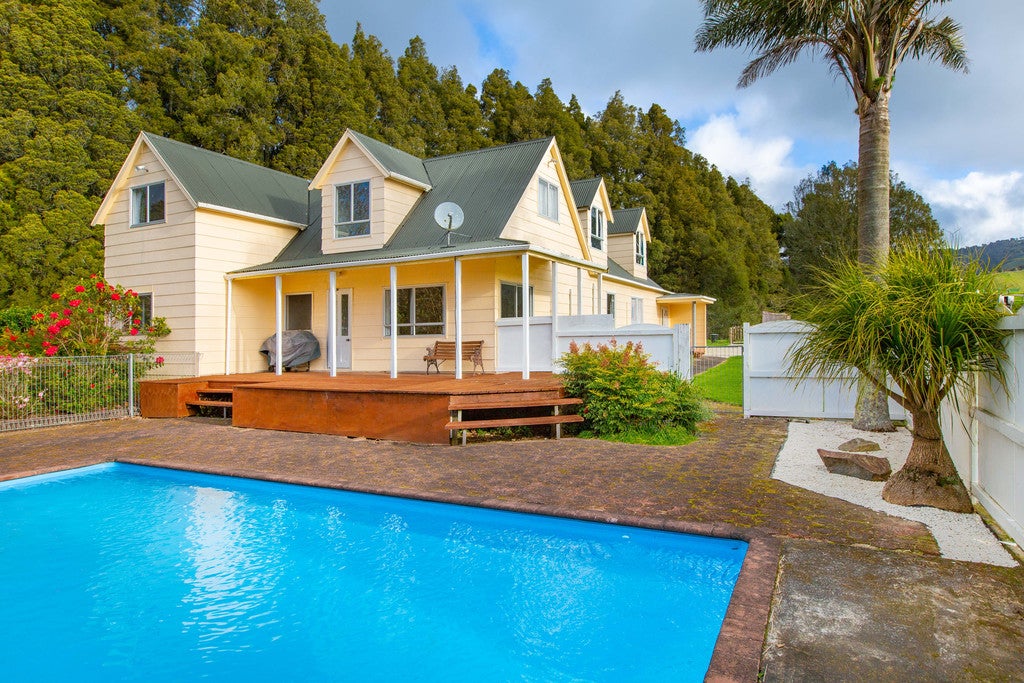 39 Mangakino Road, Raglan, Raglan - Carousel 1