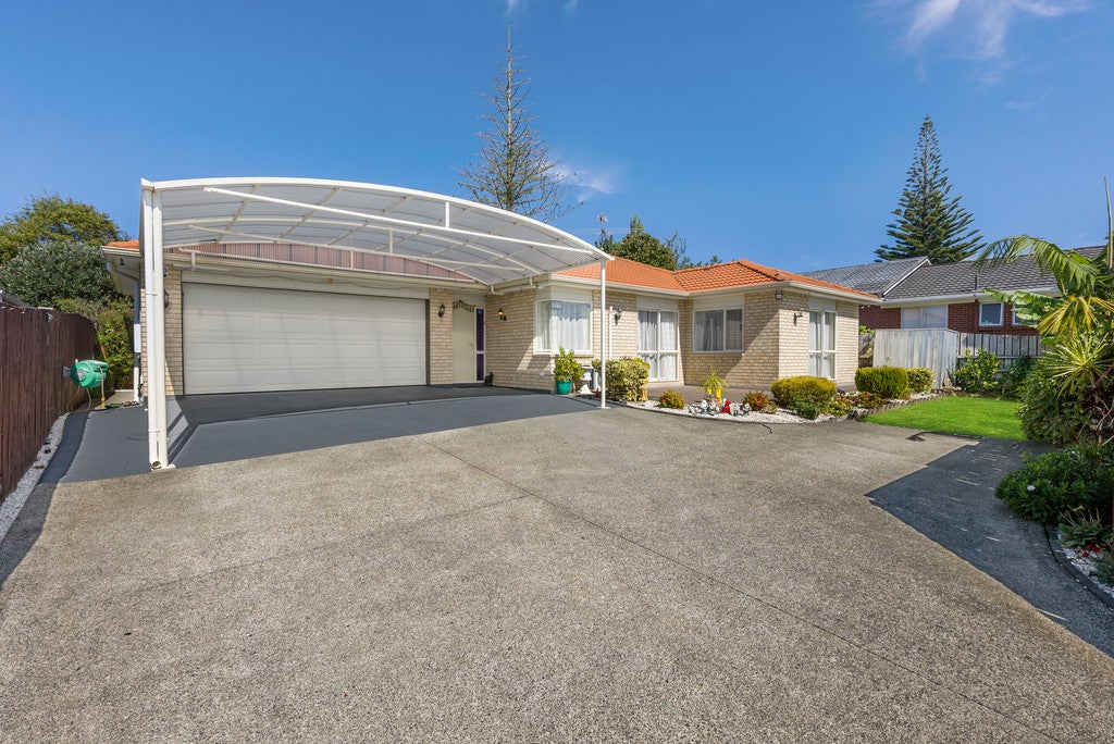 38A Miro Street, New Lynn, Auckland - Carousel 2