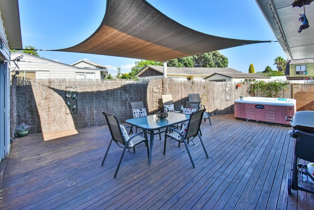 21 Taihiki Road, Clarks Beach, Clarks Beach - Carousel 1