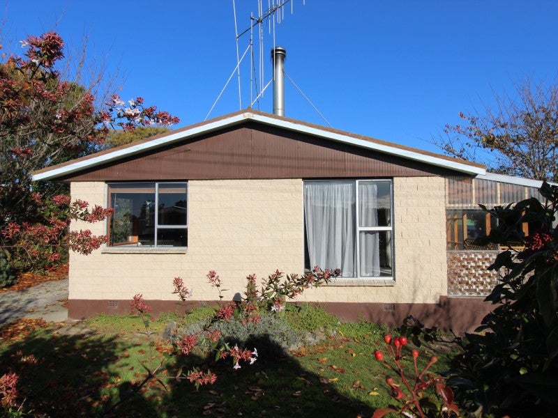 5 Pyke Street, Glenavy, Waimate - Carousel 1