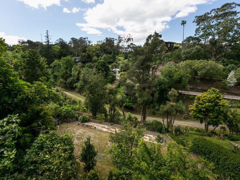 19 Lighthouse Road, Bluff Hill, Napier - Carousel 26