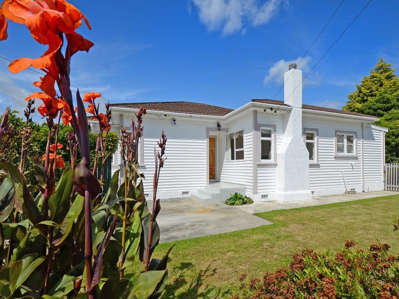 7 Hood Avenue, Heretaunga, Upper Hutt - Carousel 1