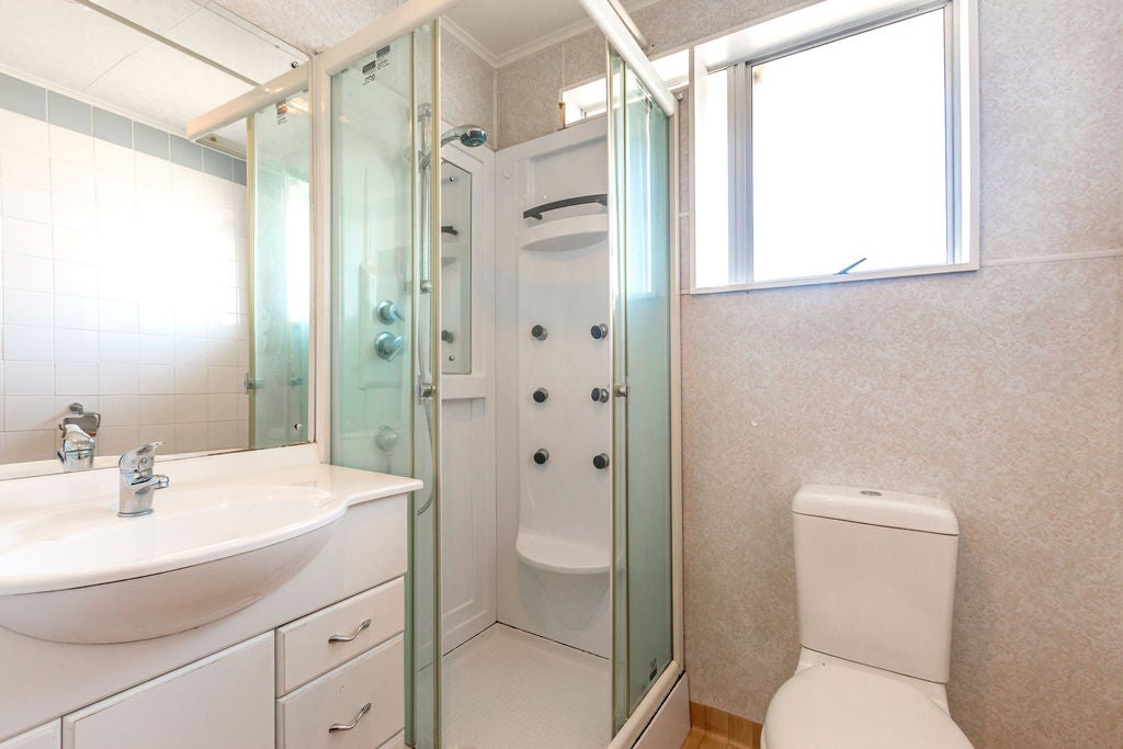 2/5 Leonie Place, Aranui, Christchurch - Carousel 8