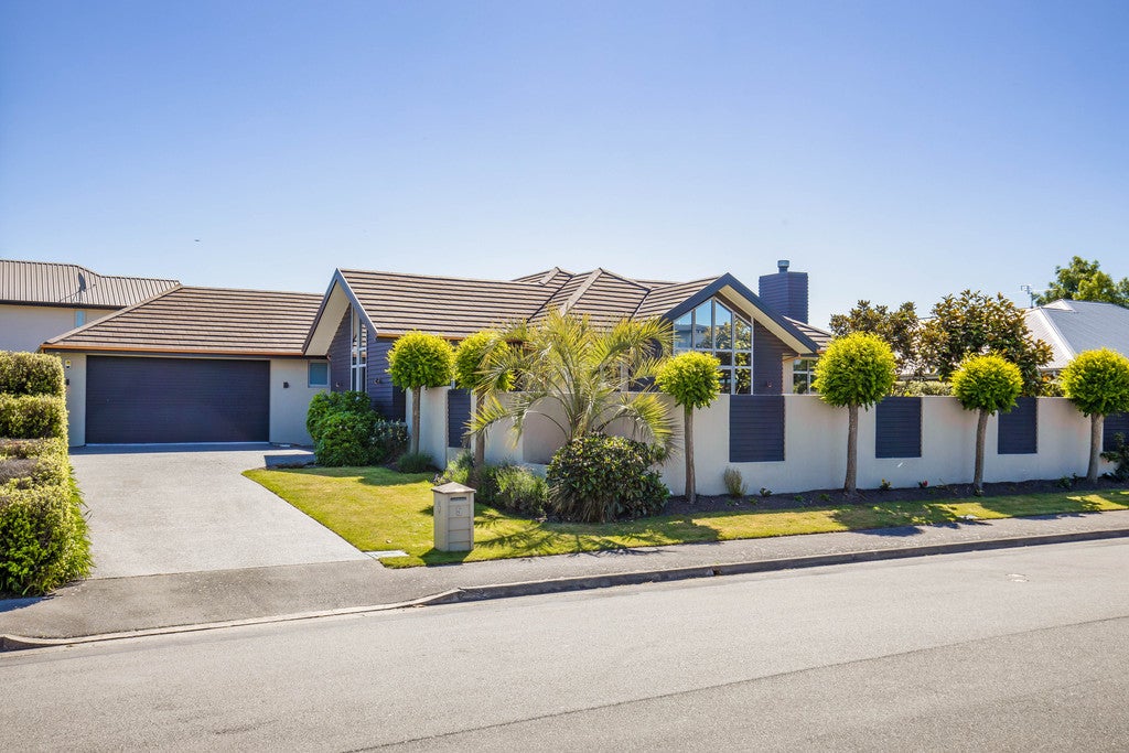 5 Applefield Court, Northwood, Christchurch - Carousel 1