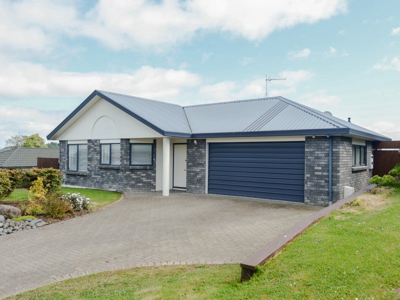 10 Ben Lomond Place, Nawton, Hamilton - Carousel 18