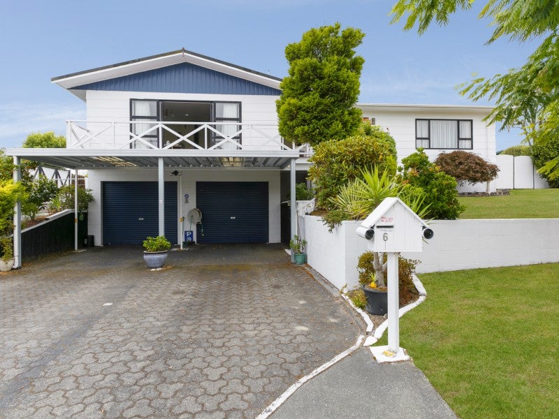 6 Hampstead Place, Richmond Heights, Taupo - Carousel 1