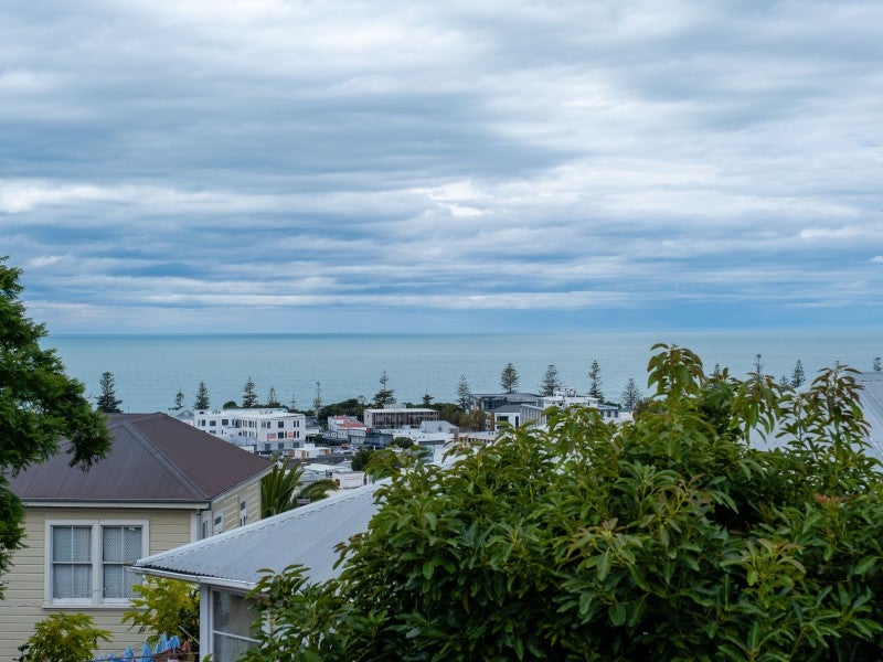1/9 Colenso Avenue, HOSPITAL HILL, NAPIER - Carousel 2