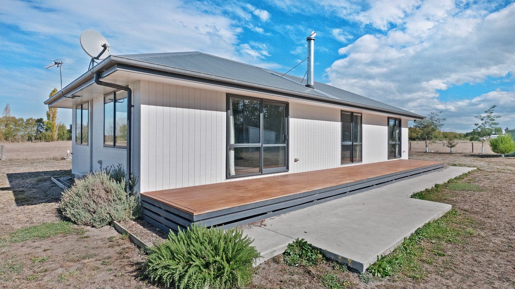 18 Mcintoshs Road, Fernside, Rangiora - Carousel 1