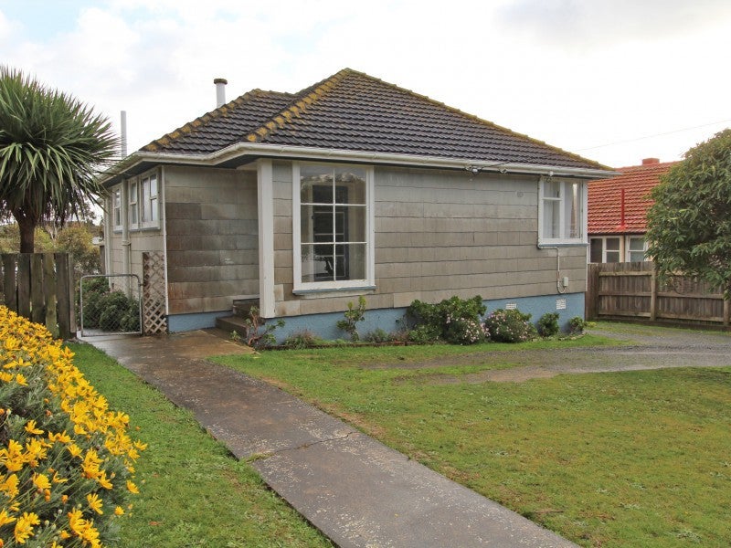 6 Jackson Terrace, Ranui, Porirua - Carousel 1