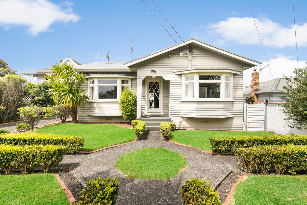 57 Spring Street, Onehunga, Auckland - Carousel 1
