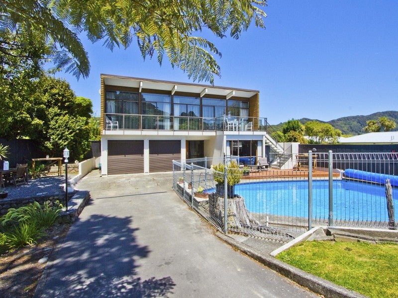 14 Isabel Grove, Wainuiomata, Lower Hutt - Carousel 21
