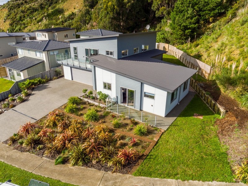 21 Pacific View, Whitby, Porirua - Carousel 21
