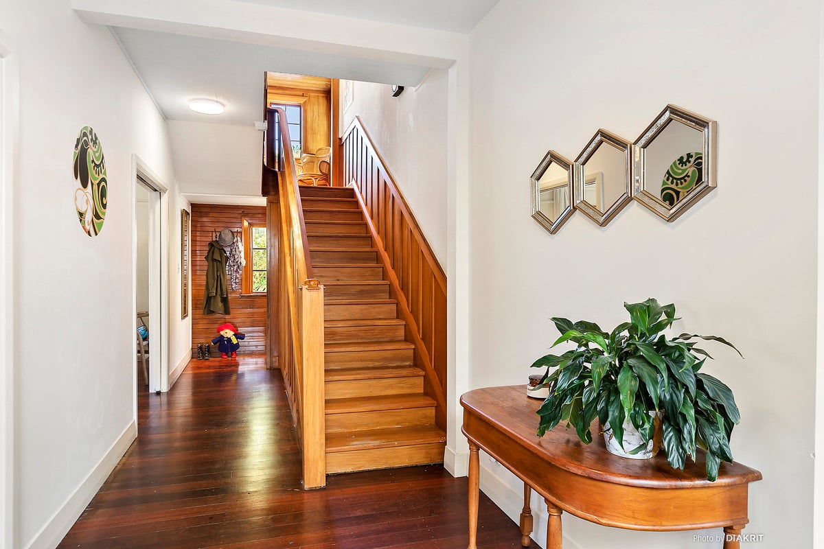 20 Upland Road, Kelburn, Wellington - Carousel 2