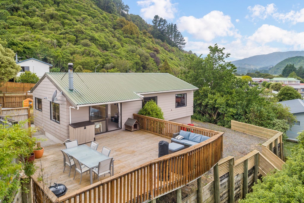 78 Gillespies Road, Birchville, Upper Hutt - Carousel 1