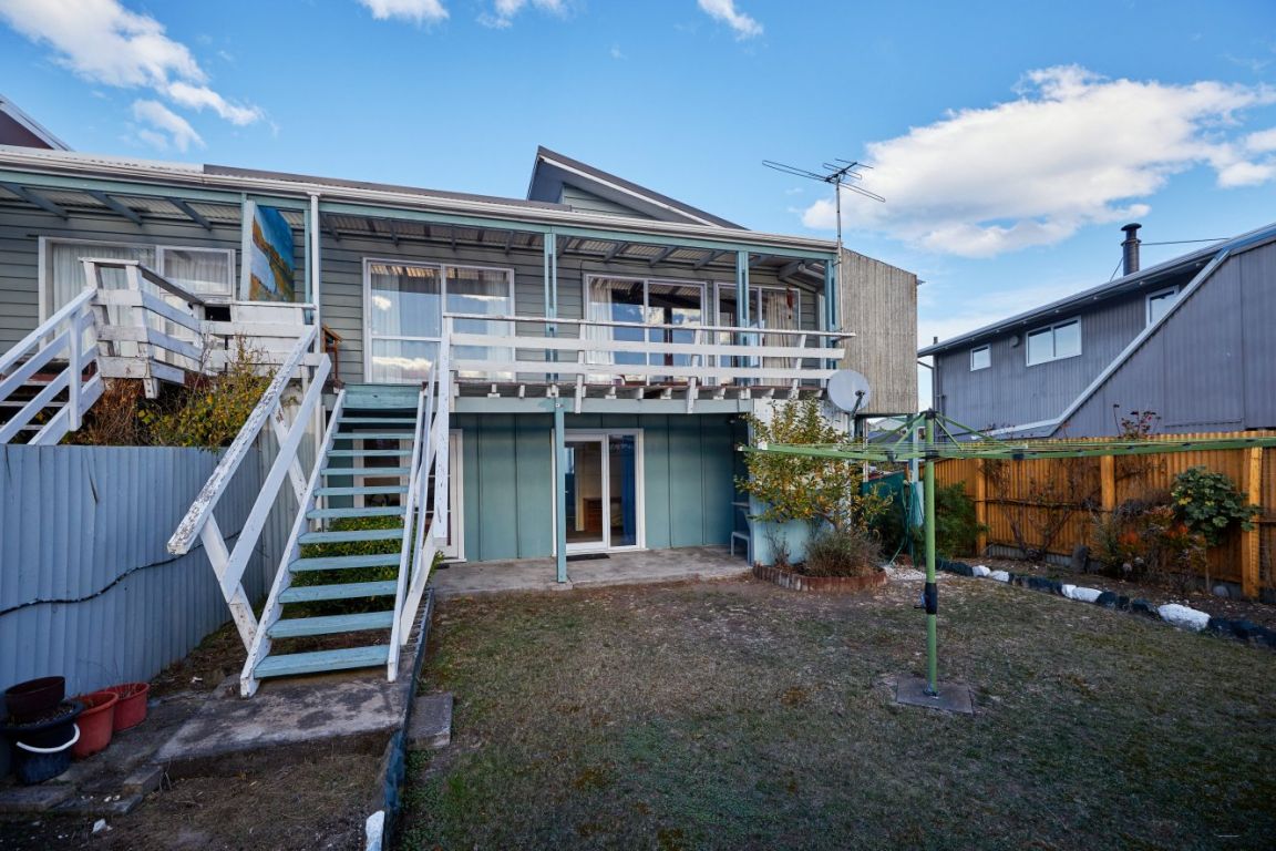 2/4 Weka Road, South Bay, Kaikoura - Carousel 1