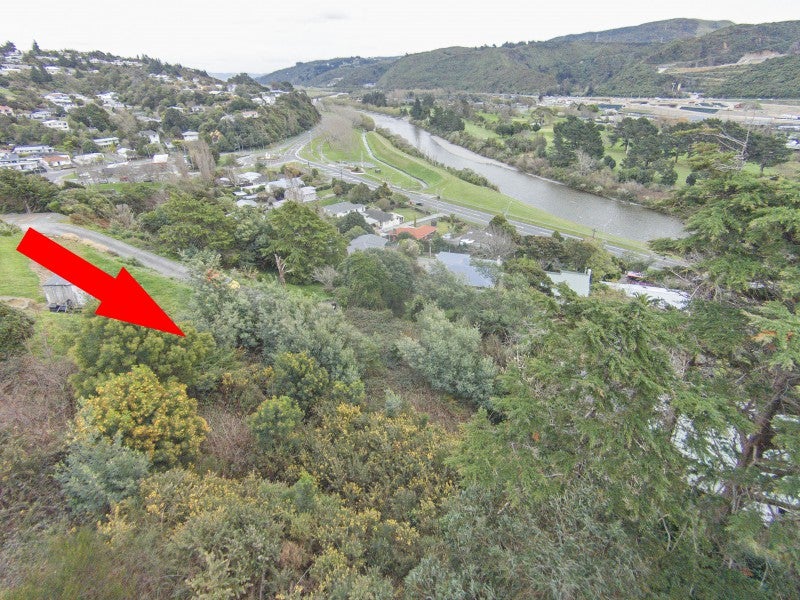 13 Thomas Street, Stokes Valley, Lower Hutt - Carousel 2