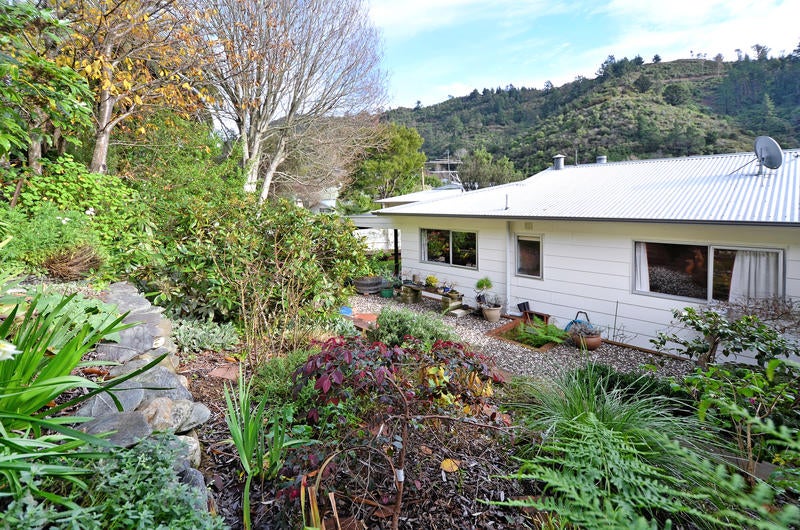 14 Hillside Lane, The Brook, Nelson - Carousel 10