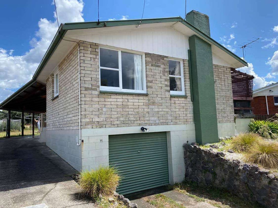 12 Pedlar Street, Mangakakahi, Rotorua - Carousel 1