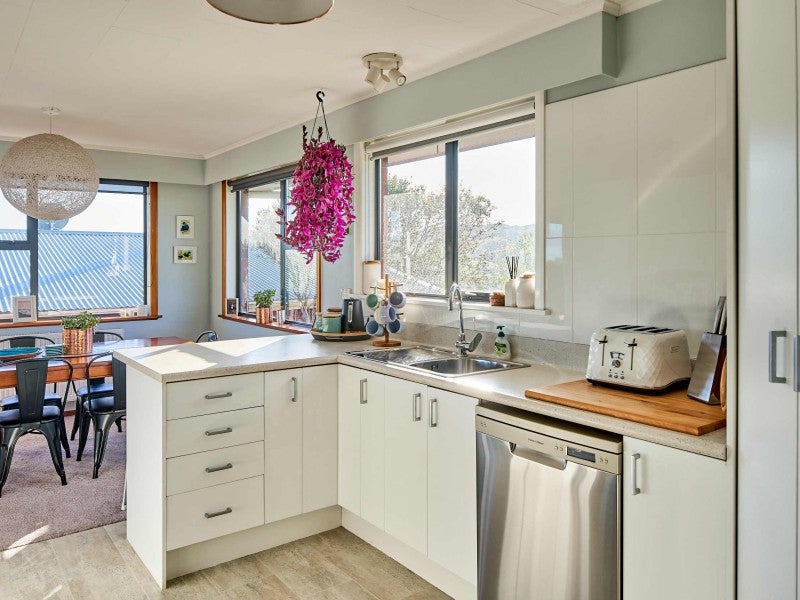 26 Pope Street, Camborne, Porirua - Carousel 2
