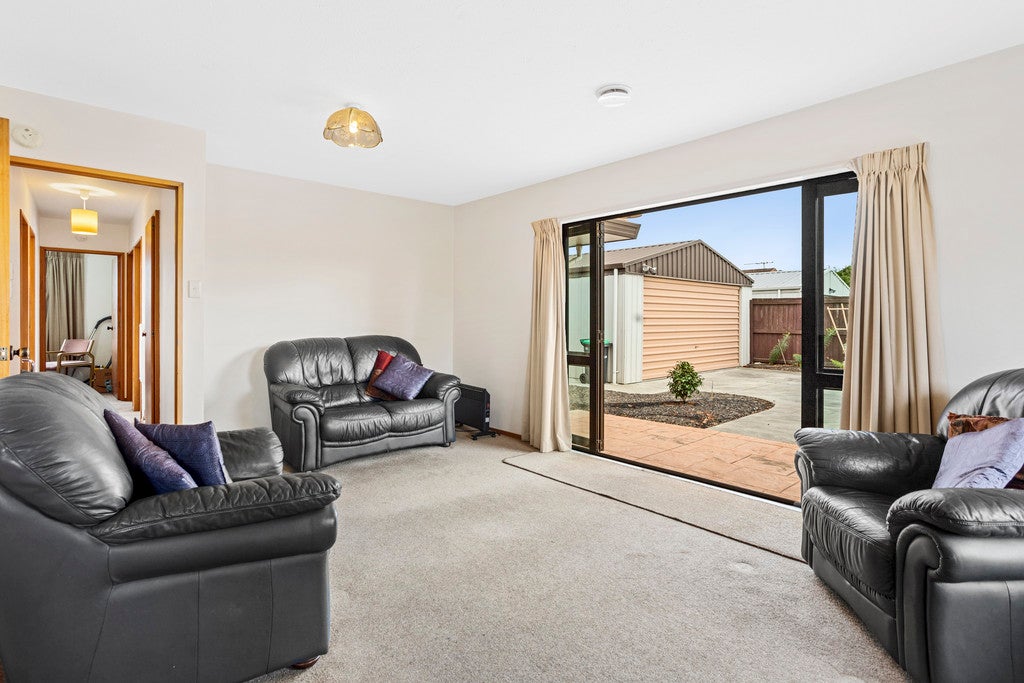 2/24 McHaffies Place, Wainoni, Christchurch - Carousel 2