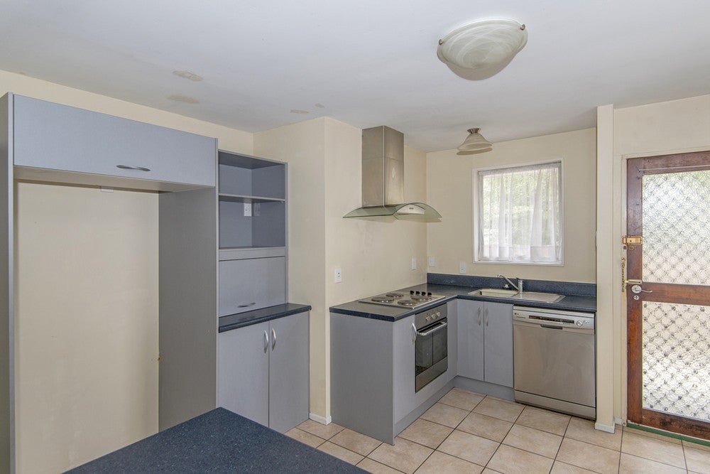 2/24 Hayton Road, Wigram, Christchurch - Carousel 2