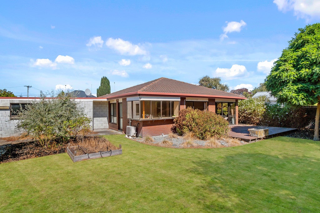 1/54 Rookwood Avenue, New Brighton, Christchurch - Carousel 1