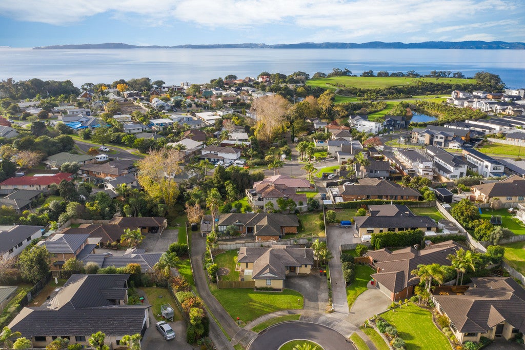 24 Araminta Place, Beachlands, Auckland - Carousel 26