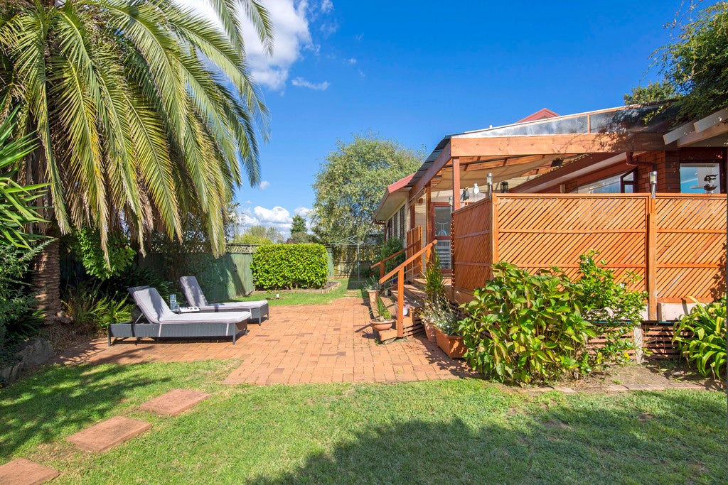 16 Nedlands Place, Burswood, Auckland - Carousel 11