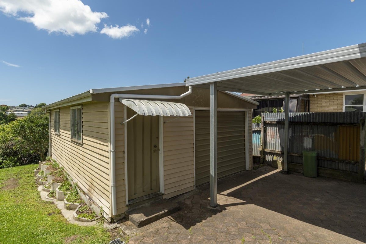7 Wayne Place, Judea, Tauranga - Carousel 17