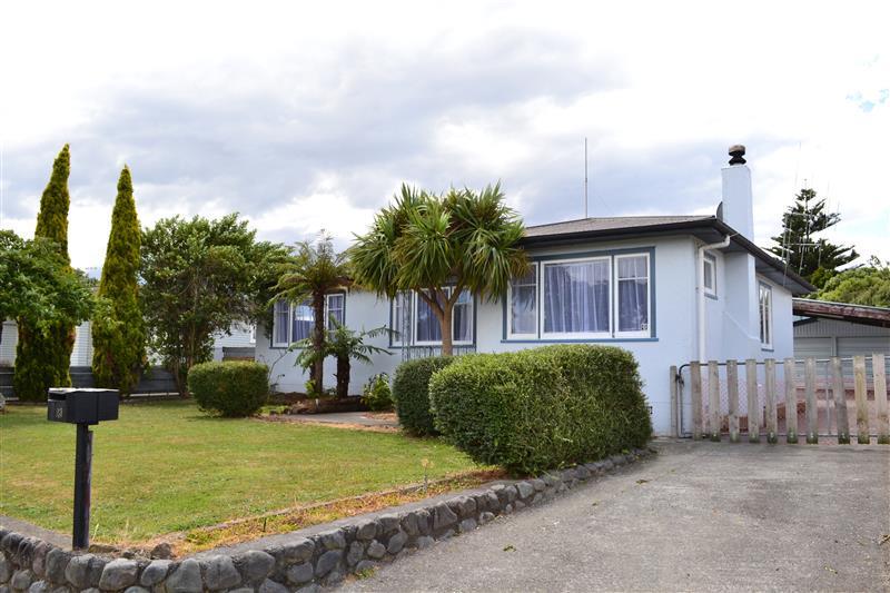 23 Pembroke Street, Highbury, Palmerston North - Carousel 1