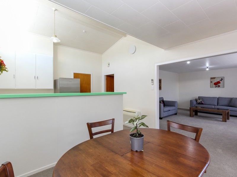 4 Parsons Street, Vogeltown, New Plymouth - Carousel 2