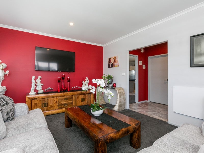 15 Hawea Place, Poraiti, Napier - Carousel 2