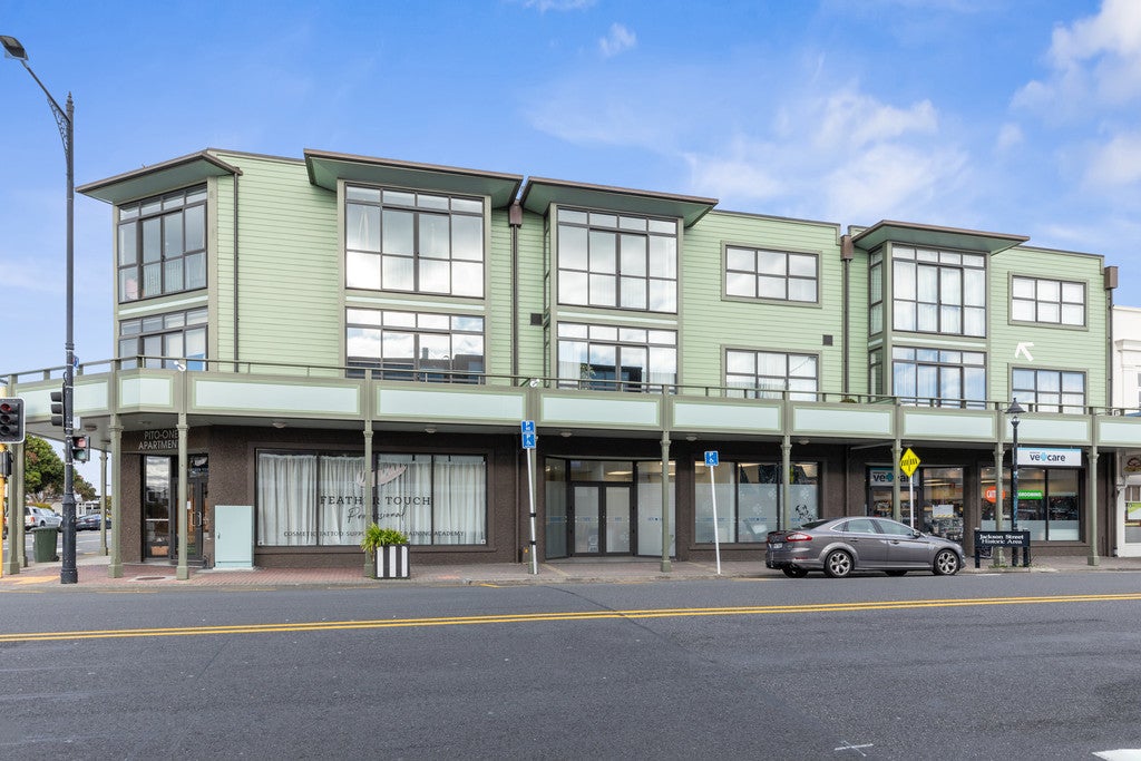 15/374 Jackson Street, Petone, Lower Hutt - Carousel 2