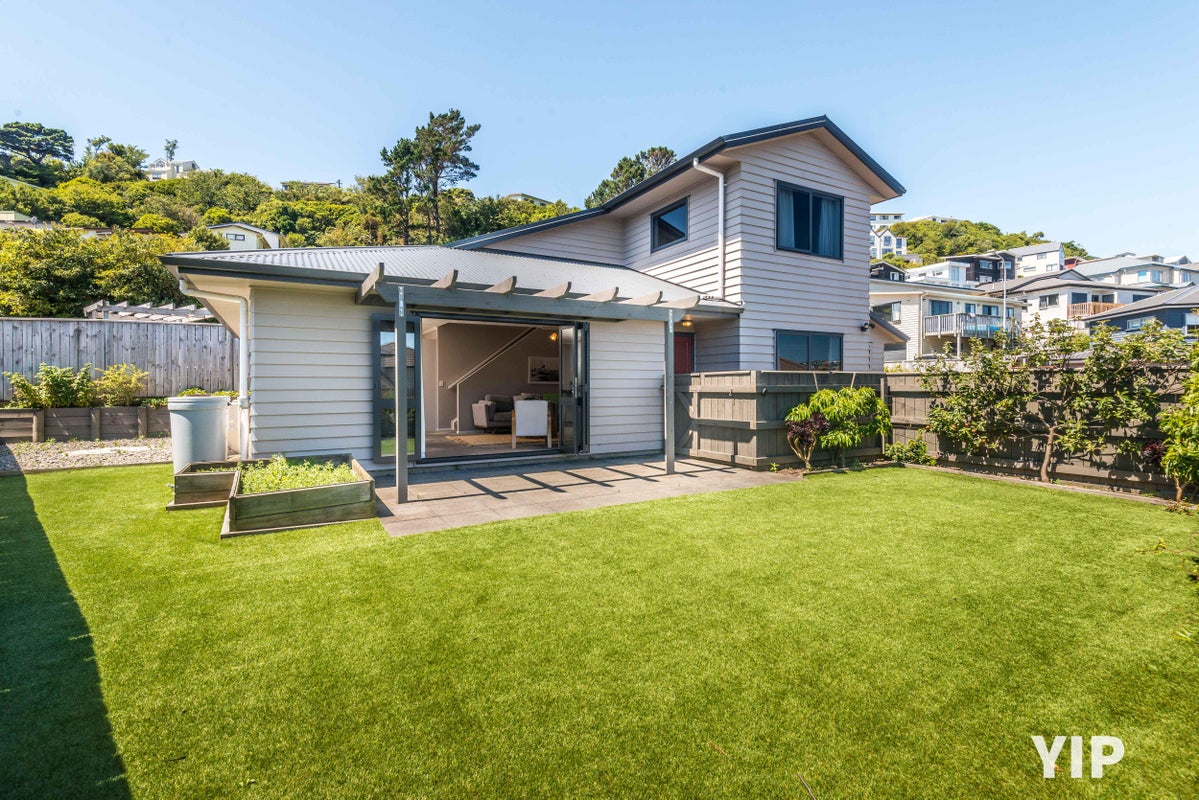 4 Cresswell Place, Johnsonville, Wellington - Carousel 1