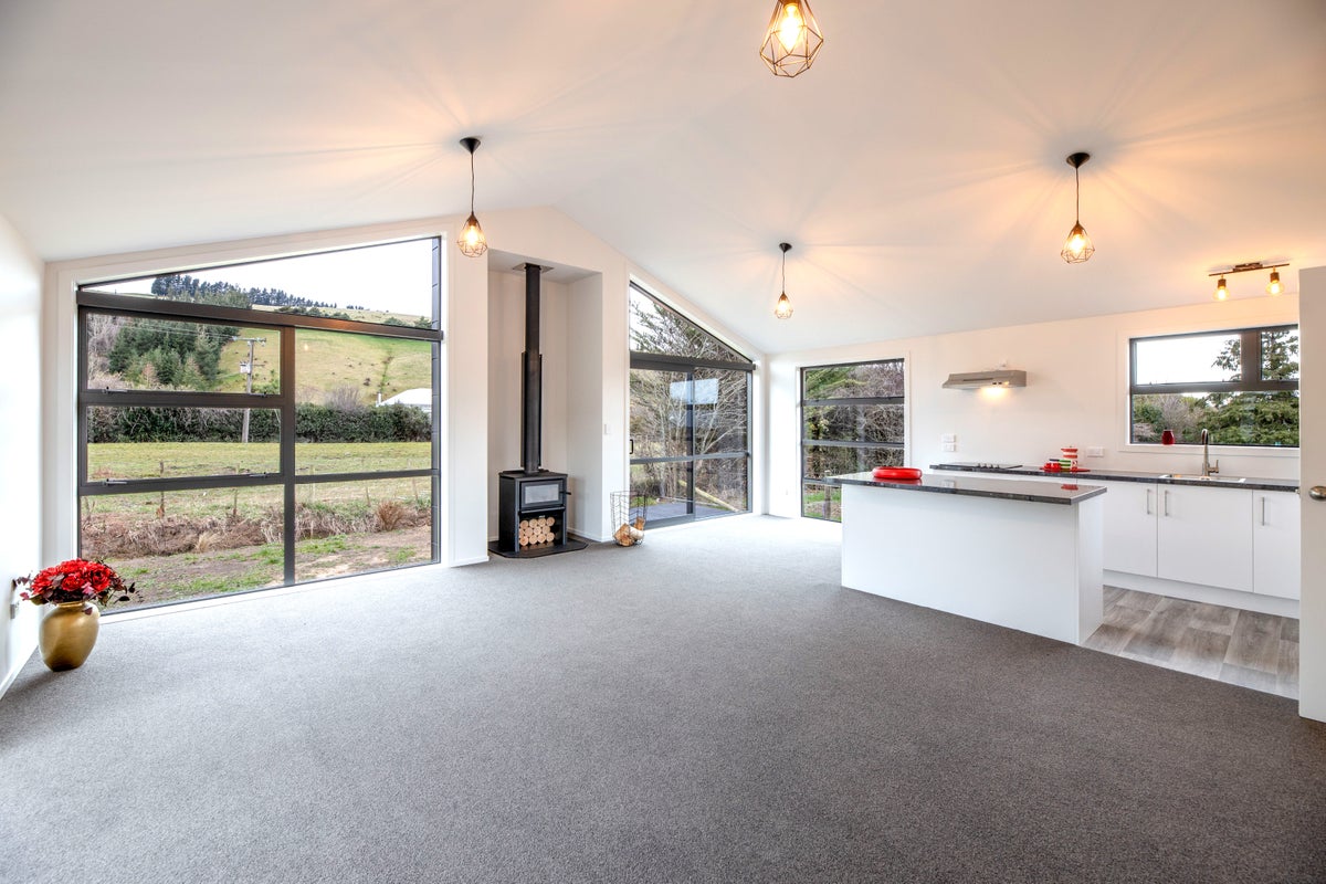 32 Fitzgerald Street, Coalgate - Carousel 1