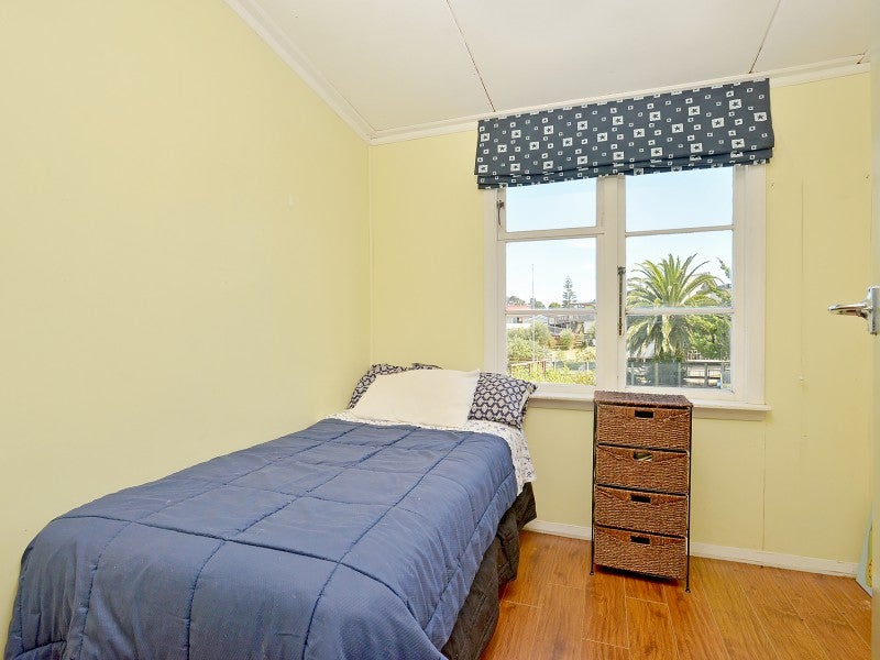 53 Pinedale Crescent, Riversdale Beach, Masterton - Carousel 11