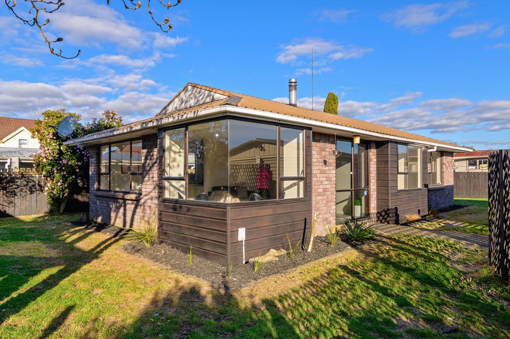 5B York Street, Glenholme, Rotorua - Carousel 1